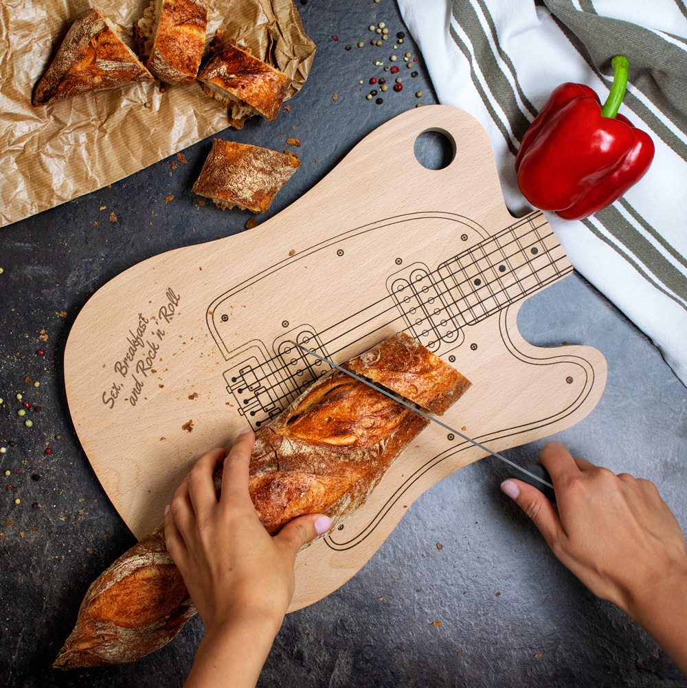 Schneidebrett Gitarre aus Holz - Sex, Breakfast and Rock'n'Roll