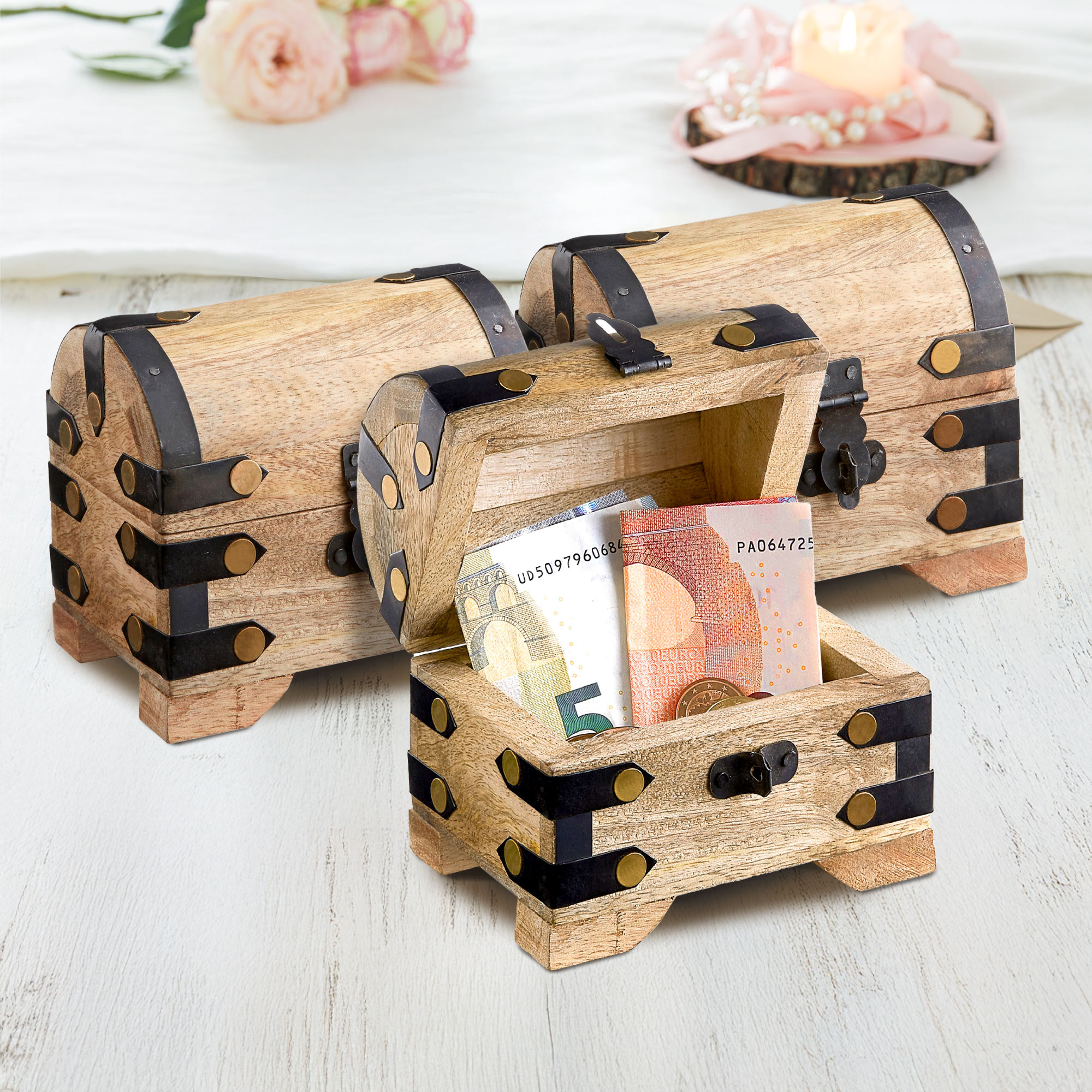 Kleine Schatztruhe aus hellem Holz - 3er Set