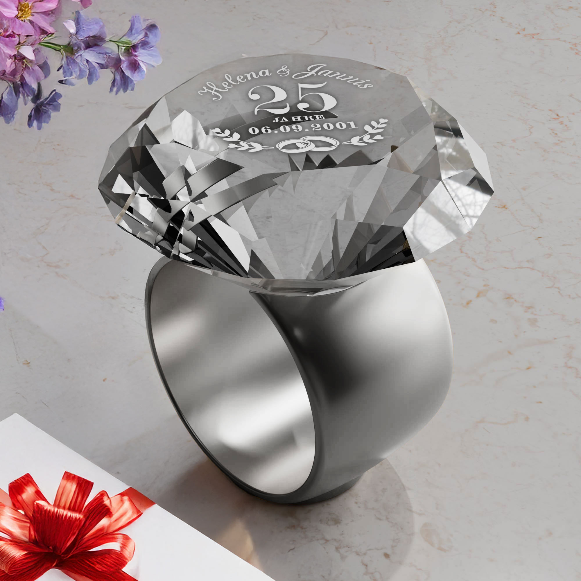 Diamant Kristall mit Gravur zur Silberhochzeit und Ring Displayständer Silber