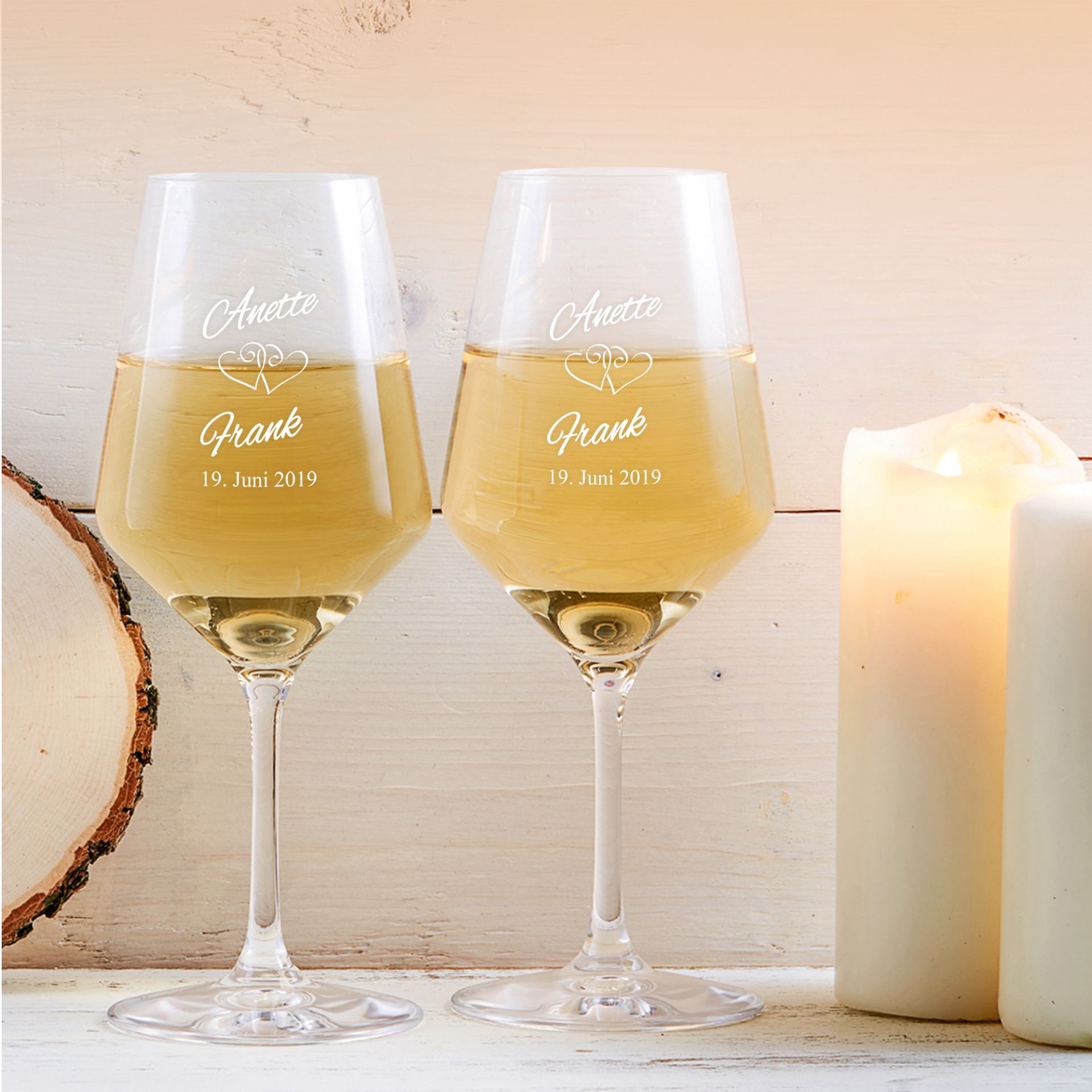 2er Set Weißweingläser mit Gravur zur Hochzeit - personalisiert 2er Set Weißweingläser mit Gravur zur Hochzeit - personalisiert