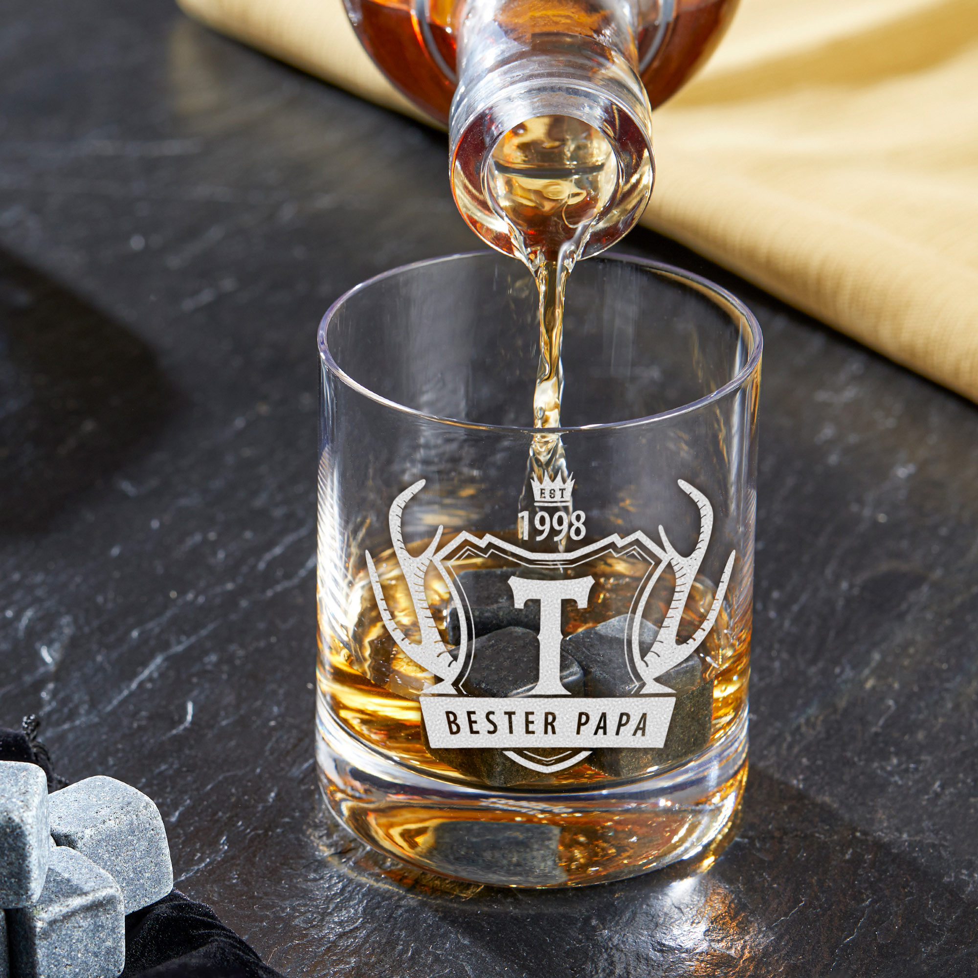 Ein Whiskey Tumbler Wunschgravur Gravur-01 Glas mit Whiskey Design inkl 