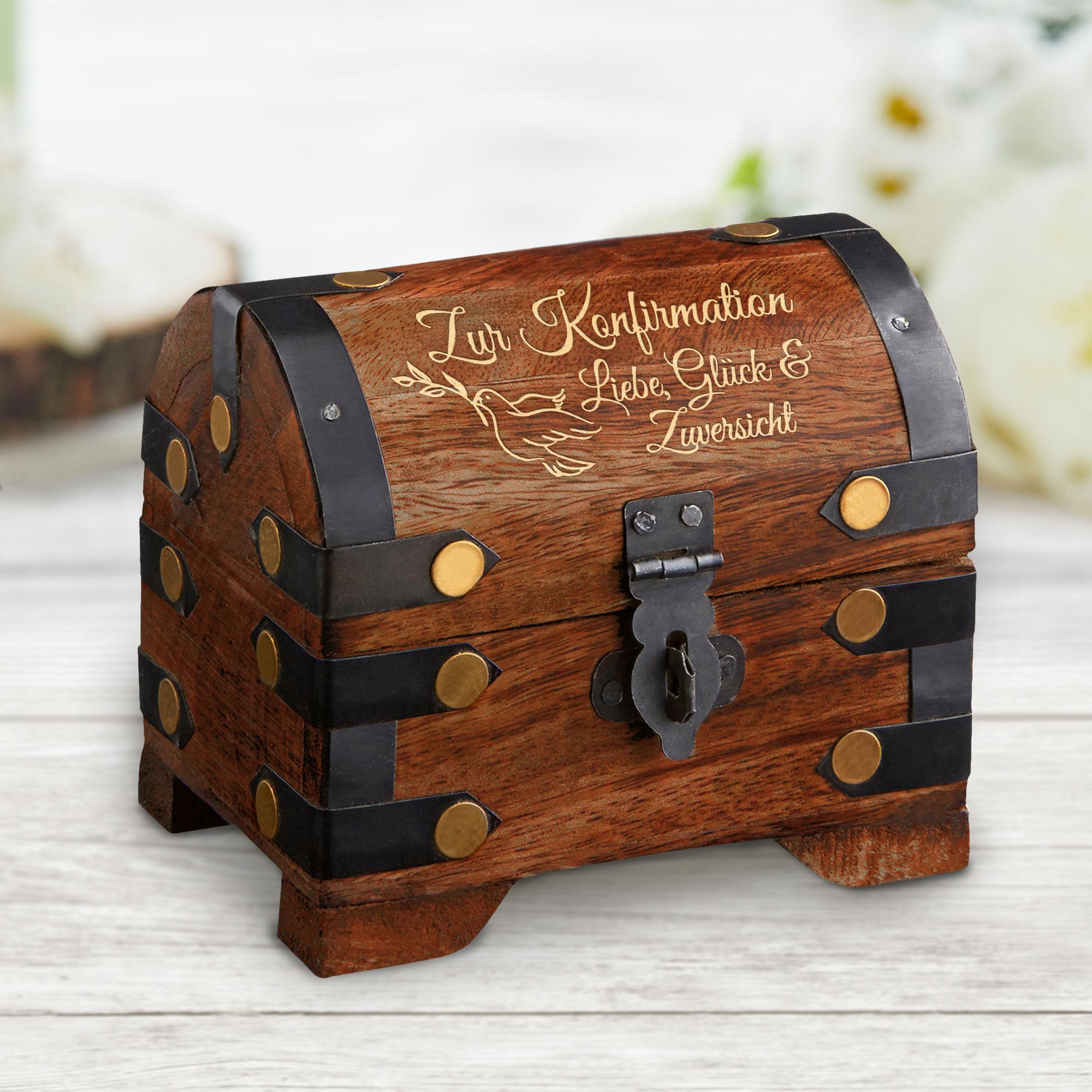 Kleine Schatztruhe aus Holz zur Konfirmation - dunkel