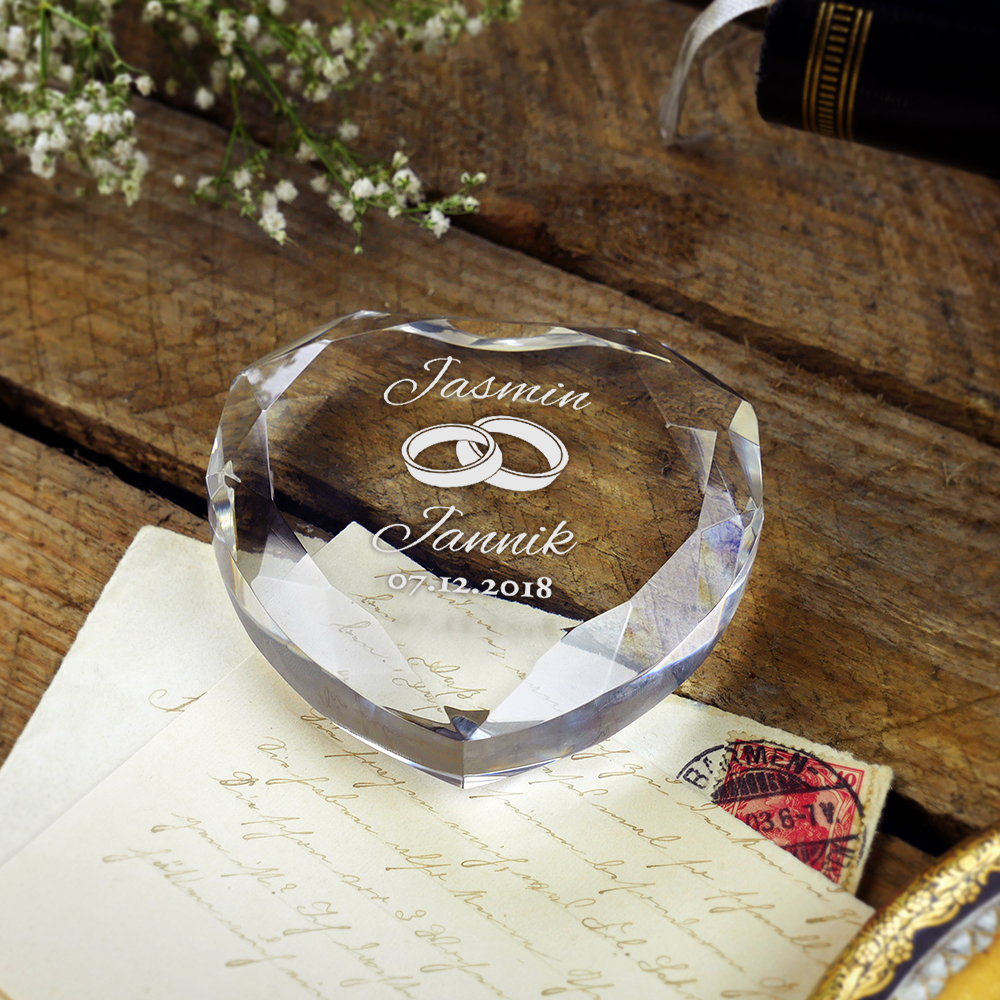 Herzkristall mit Gravur zur Hochzeit - Personalisiert Herzkristall mit Gravur zur Hochzeit - Personalisiert