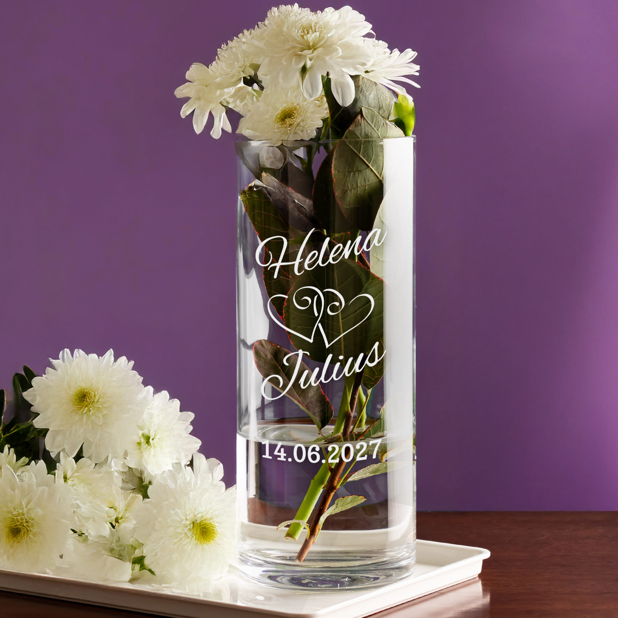 Runde Vase mit Gravur zur Hochzeit - Herzen