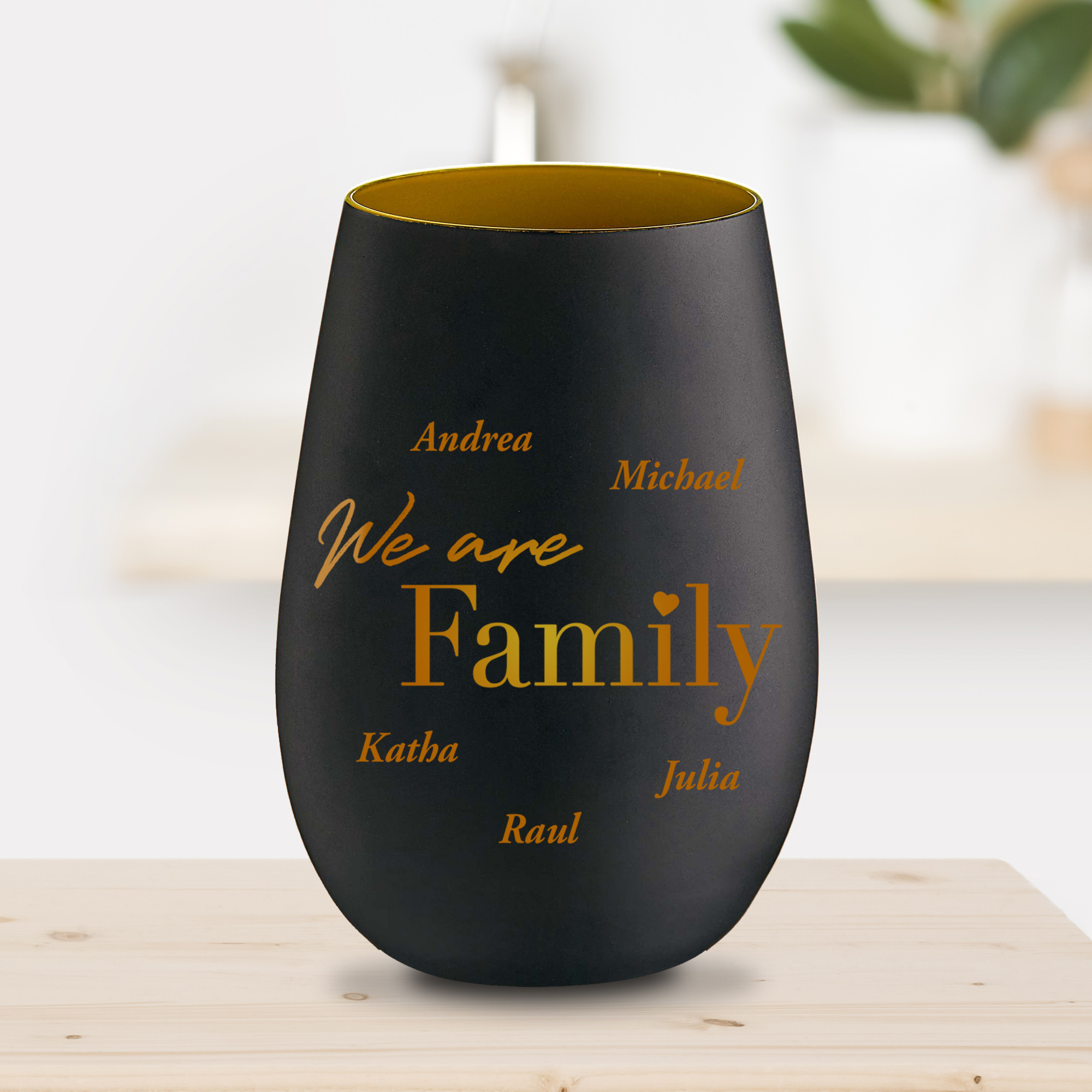 Schwarzes Windlicht mit Gravur - Family